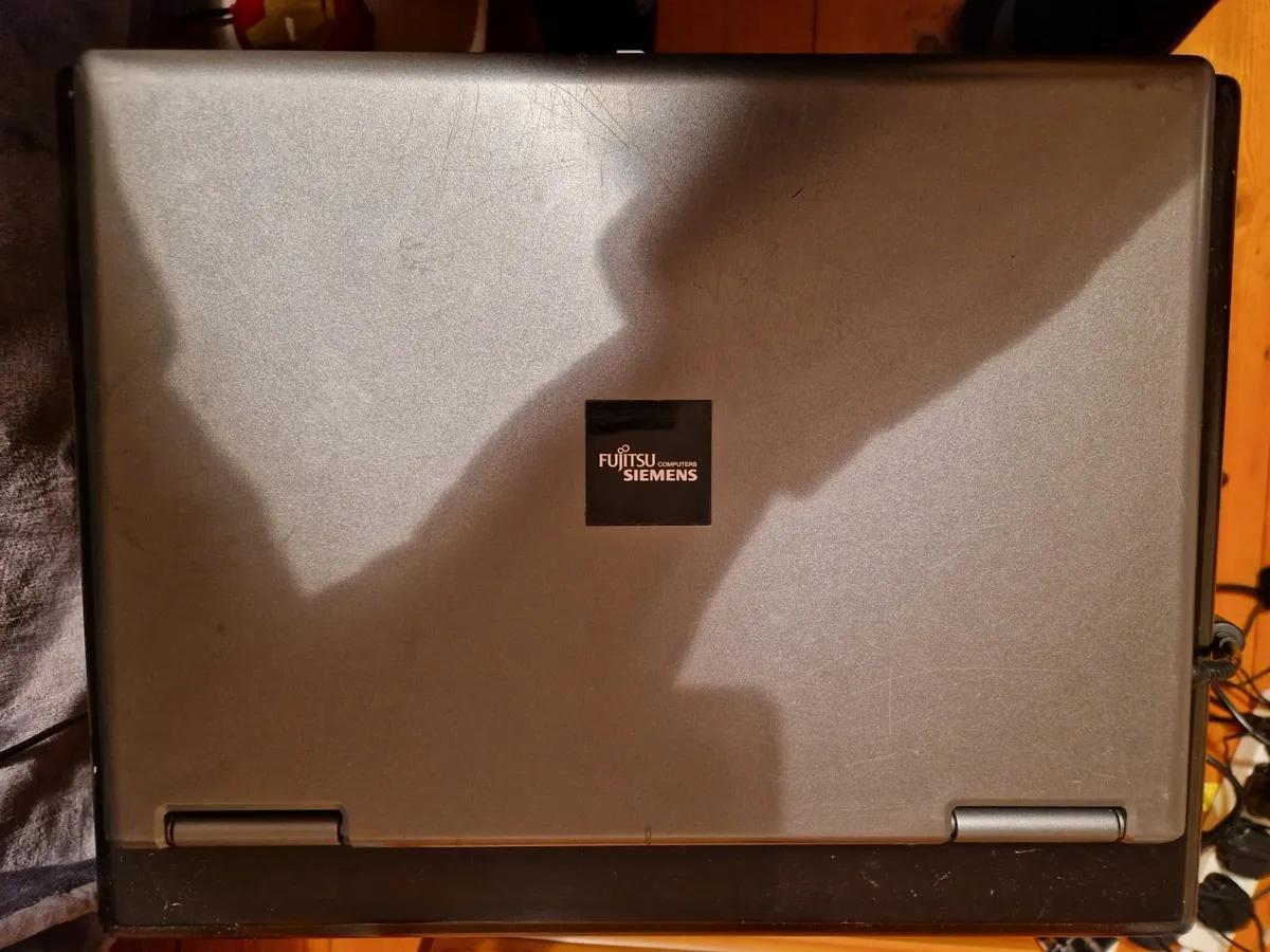 Fujitsu Esprimo V5535 Laptop, 1Terrabyte HDD - Image 2