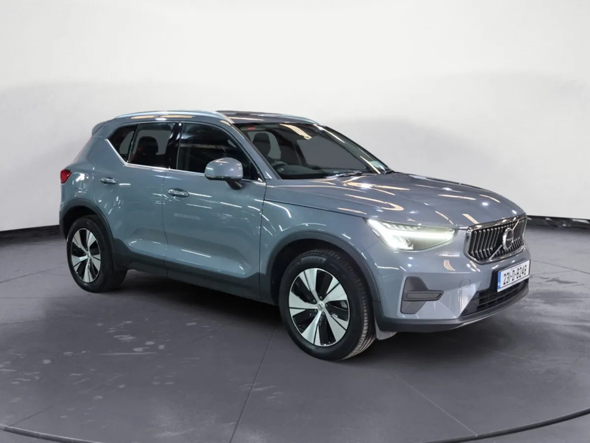 Volvo XC40 PHEV T4 CORE 5DR AUTO - Image 3