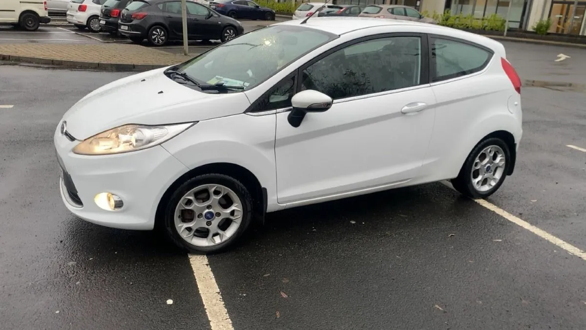 Ford Fiesta 2011 - Image 4