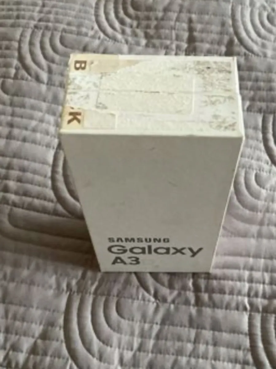 A3 Samsung Galaxy phone box - Image 2