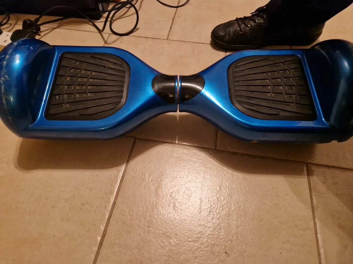Blue Hoverboard + 42V charger, working good - Image 1