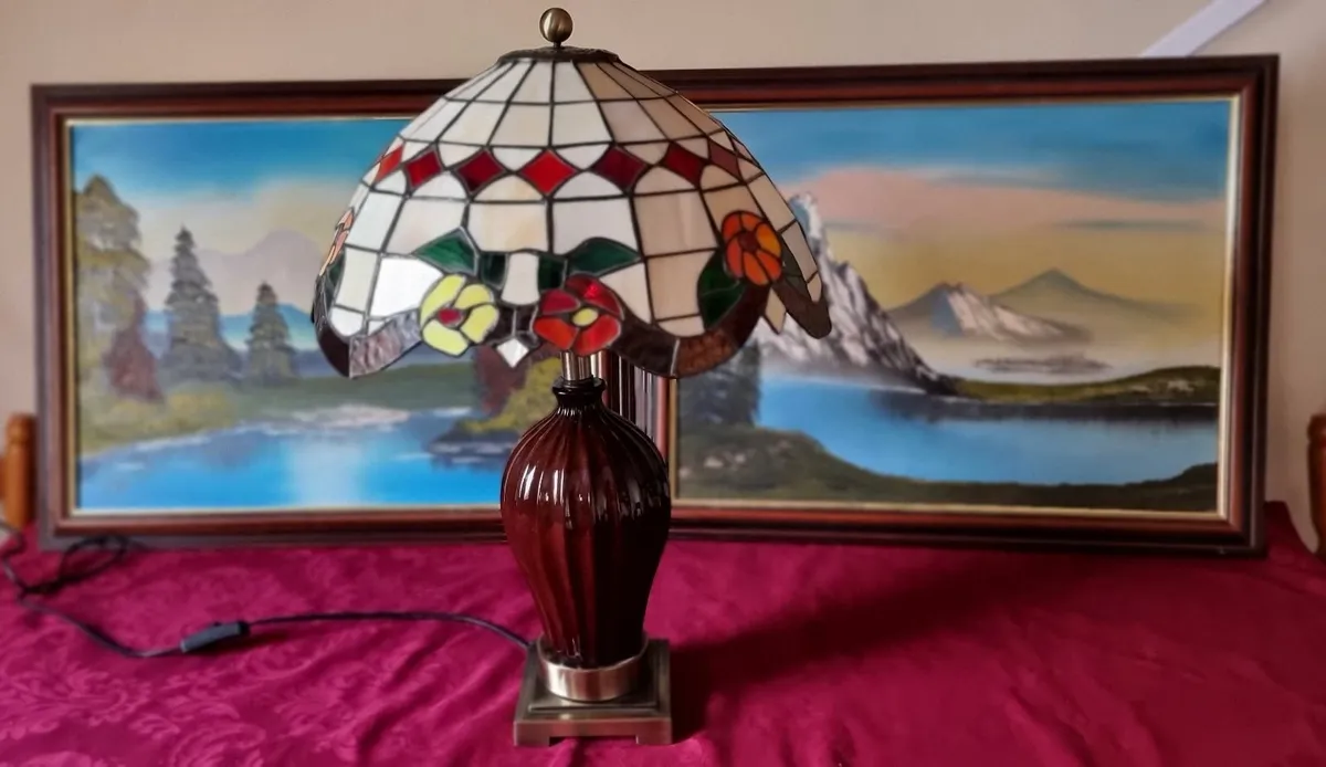 24"Tall Tiffany Style Table Lamp With 18"WideShade - Image 4