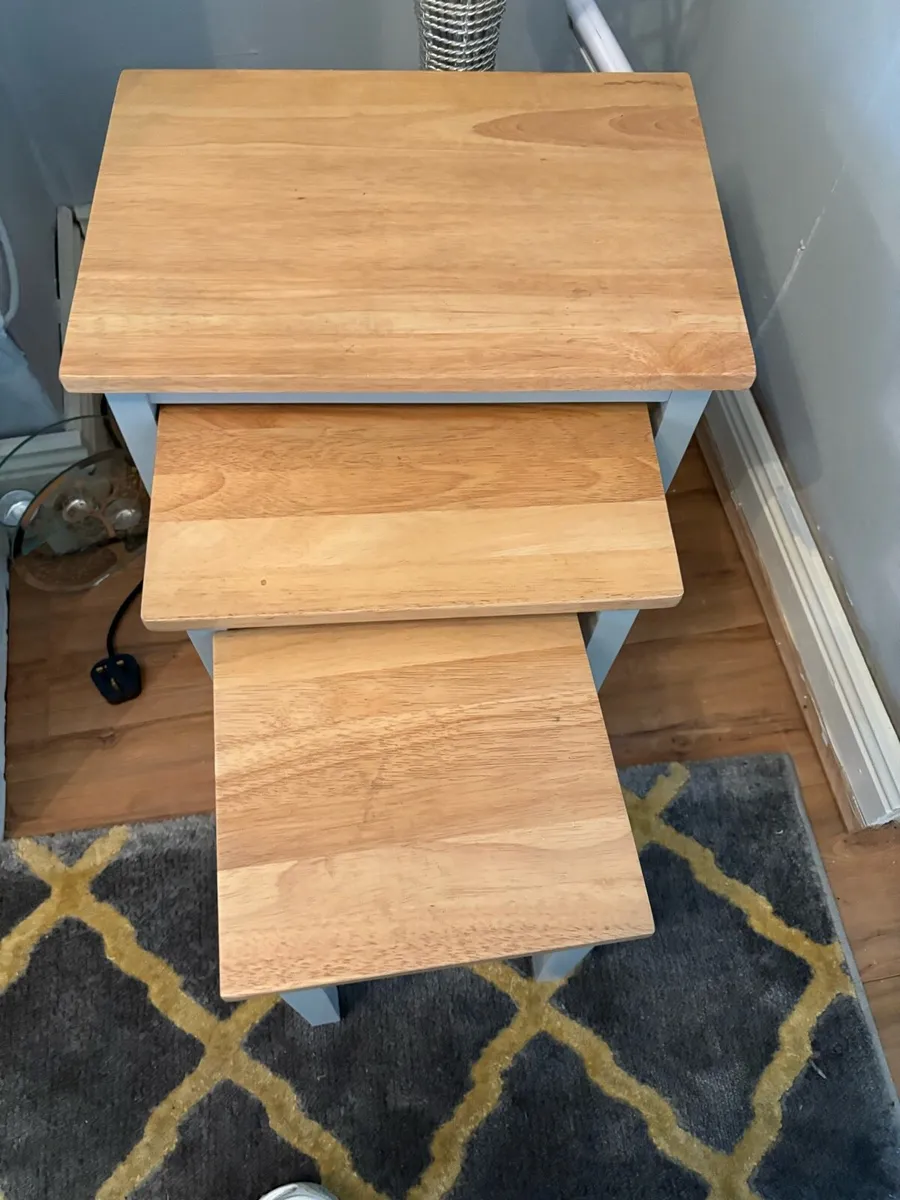 Nest of tables - Image 2