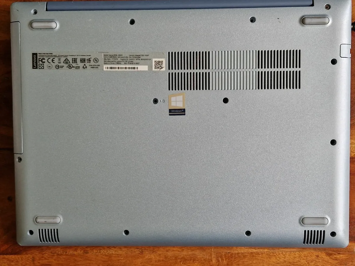 Lenovo Ideapad 320 Laptop, Light Blue, 1 TB HDD - Image 4
