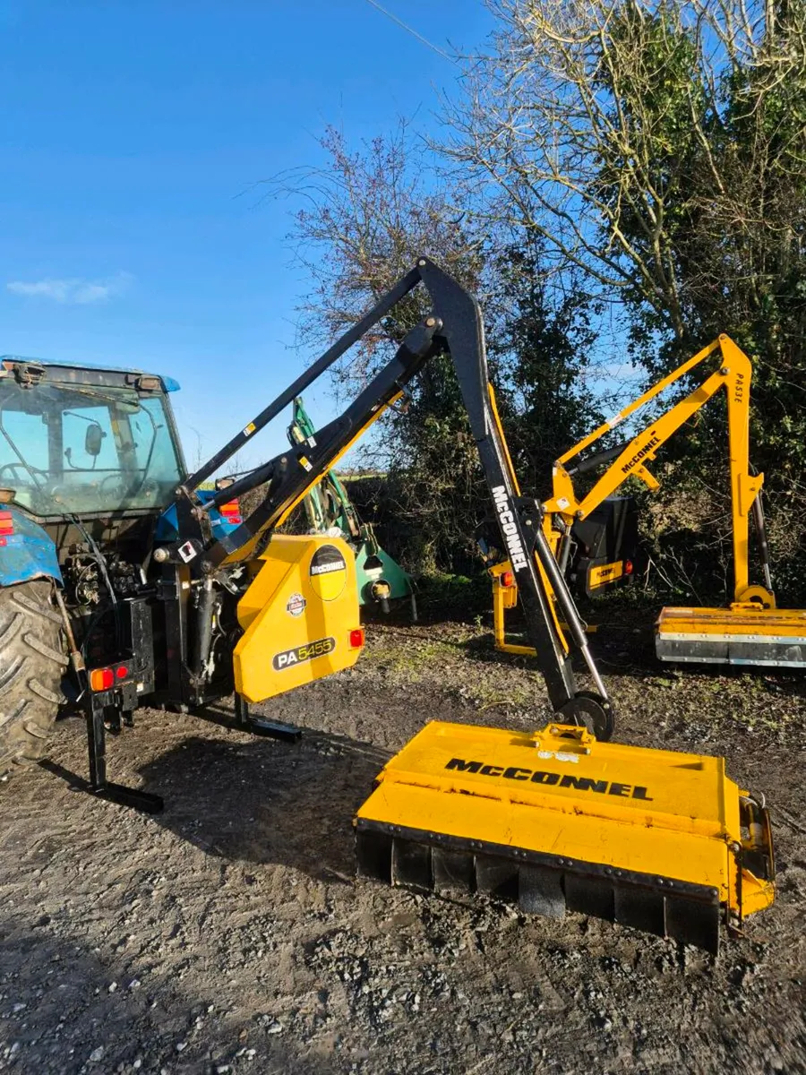 Mcconnel PA5455 Hedgecutter - Image 1