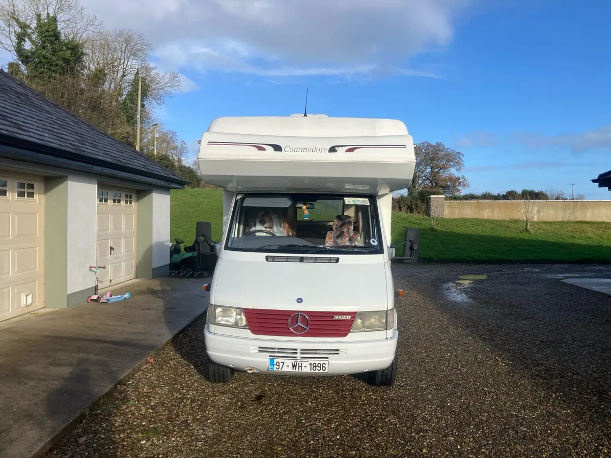 Mercedes camper - Image 1