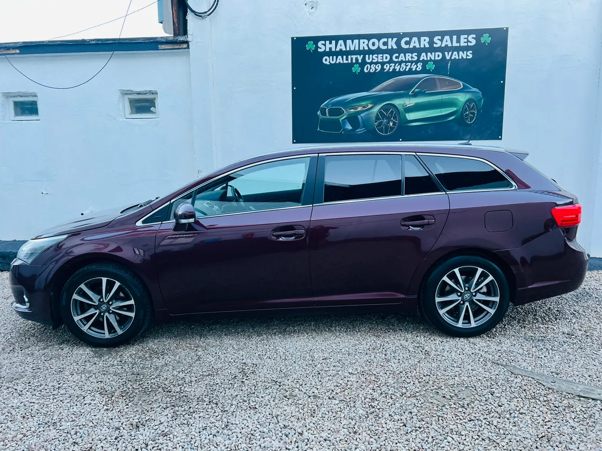 2014 Toyota Avensis 2.0 D4d Tourer icon - Image 2