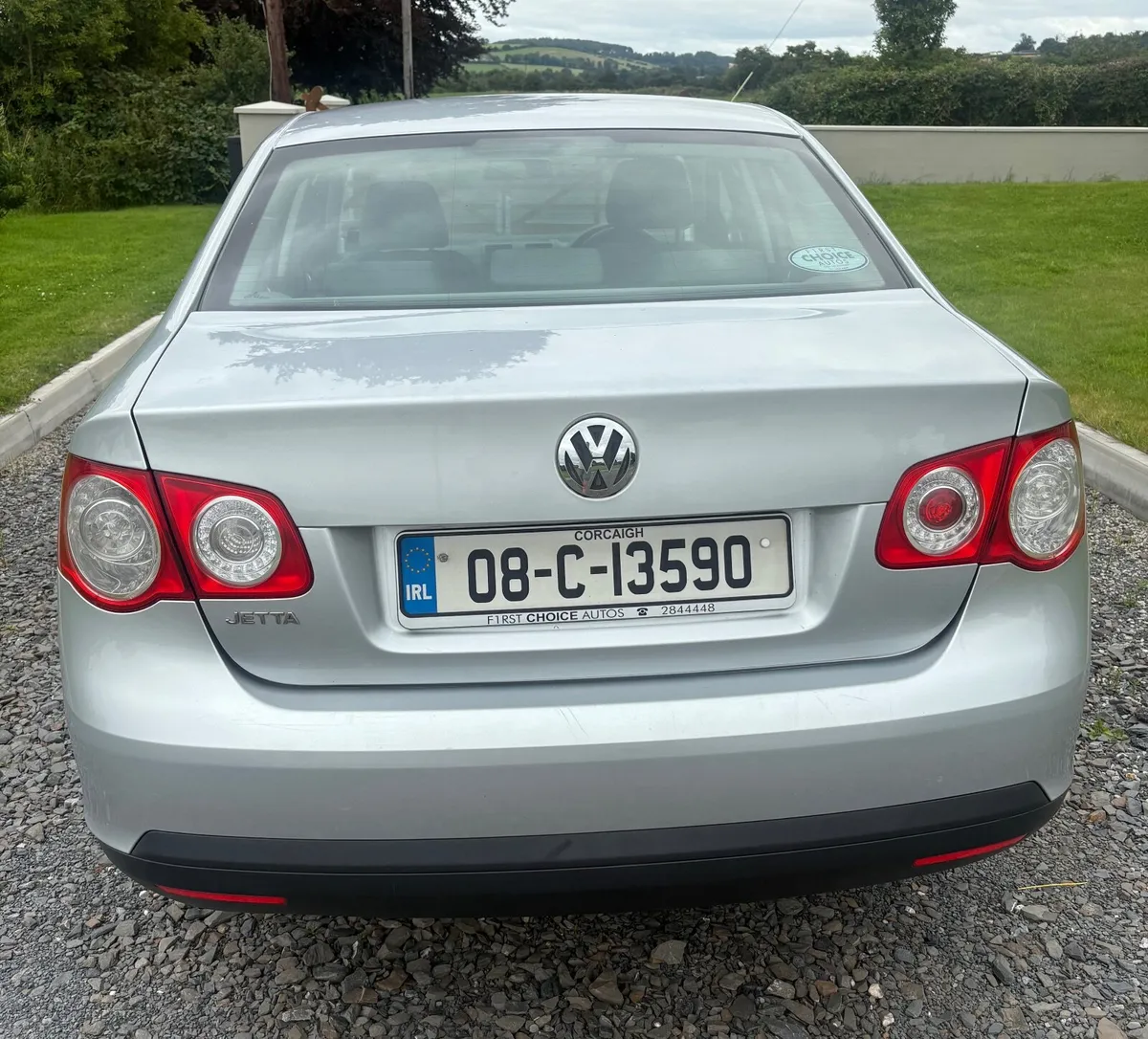 Volkswagen Jetta 2008 - Image 2