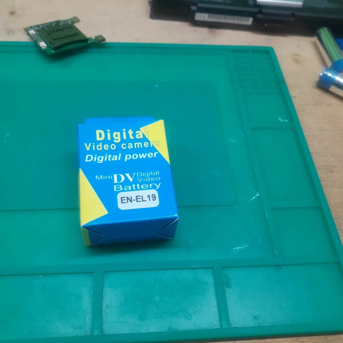 Battery EN-EL19 3.7V battery for digital camera - Image 1