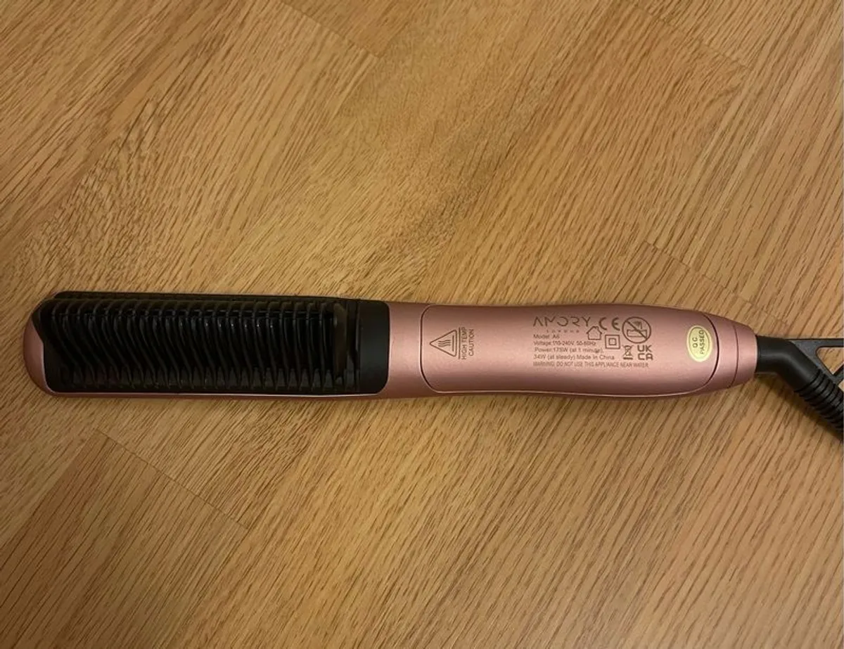 Amory Glide Brush - Image 1