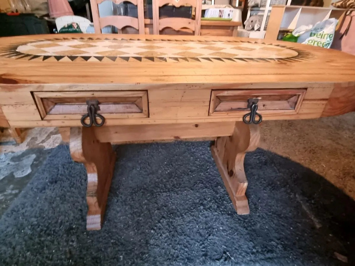 Solid wood table and chairs - Image 3
