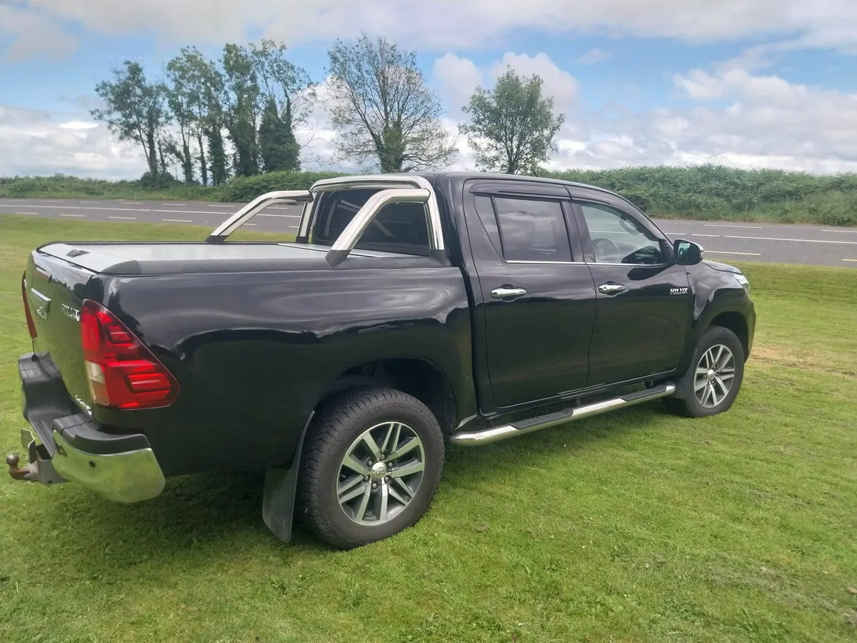 Toyota Hilux 2019 - Image 3