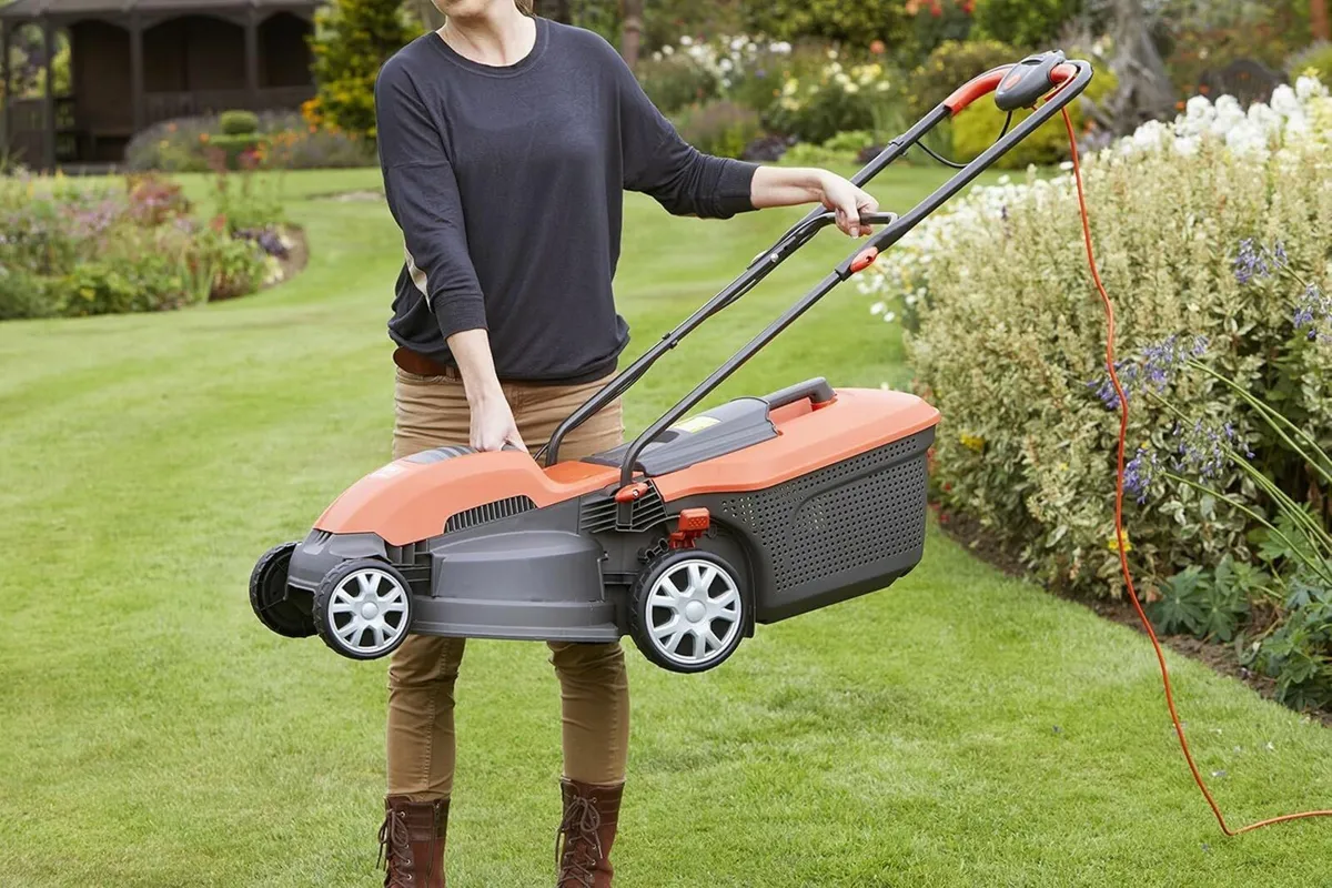 360C Electric Wheeled Lawn Mower Cutting 36 cm - Image 4