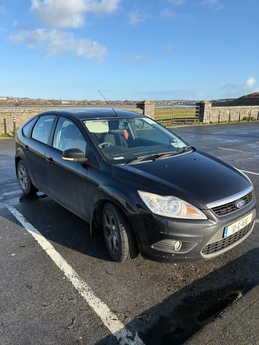 Ford Focus 2010 - Image 1
