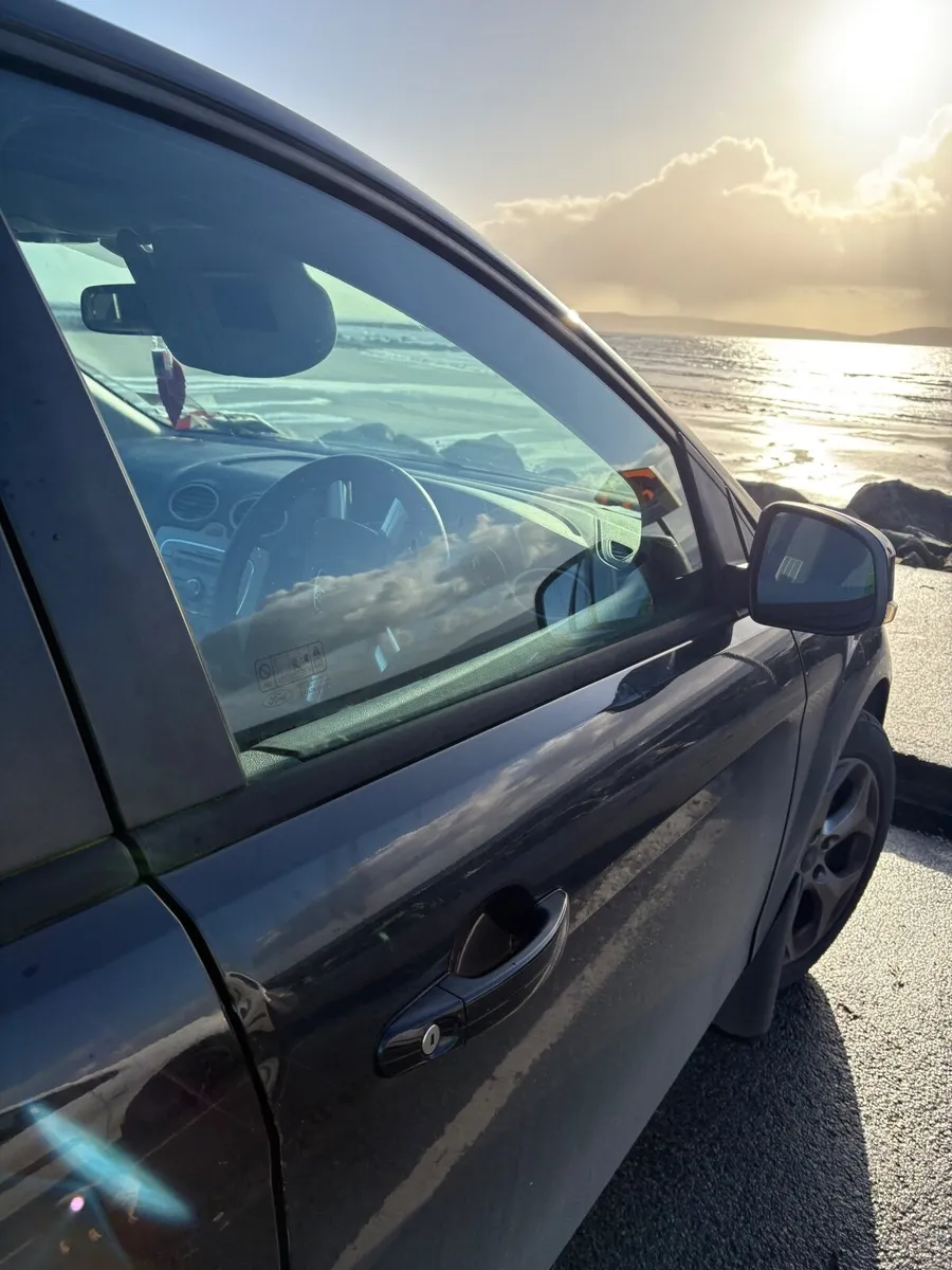 Ford Focus 2010 - Image 4