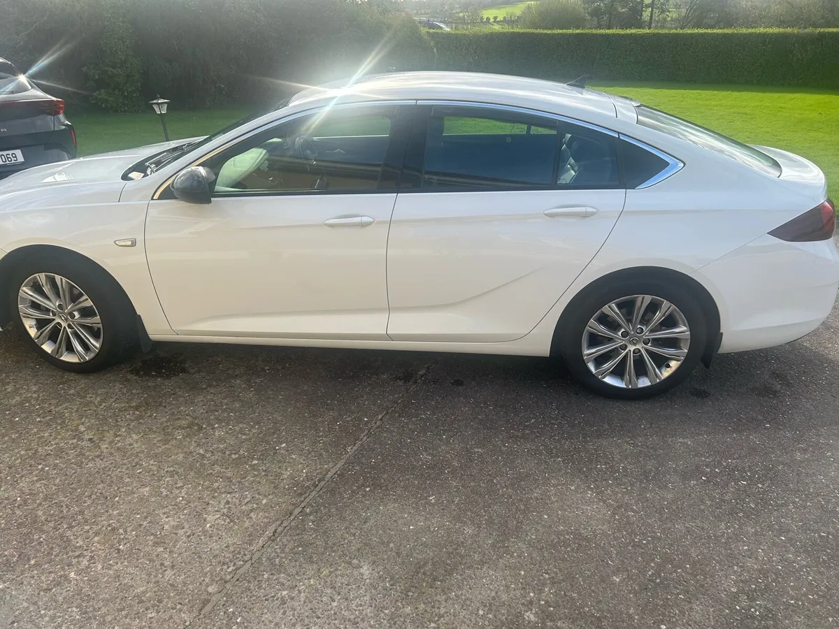 Opel insignia 2022 mint - Image 4