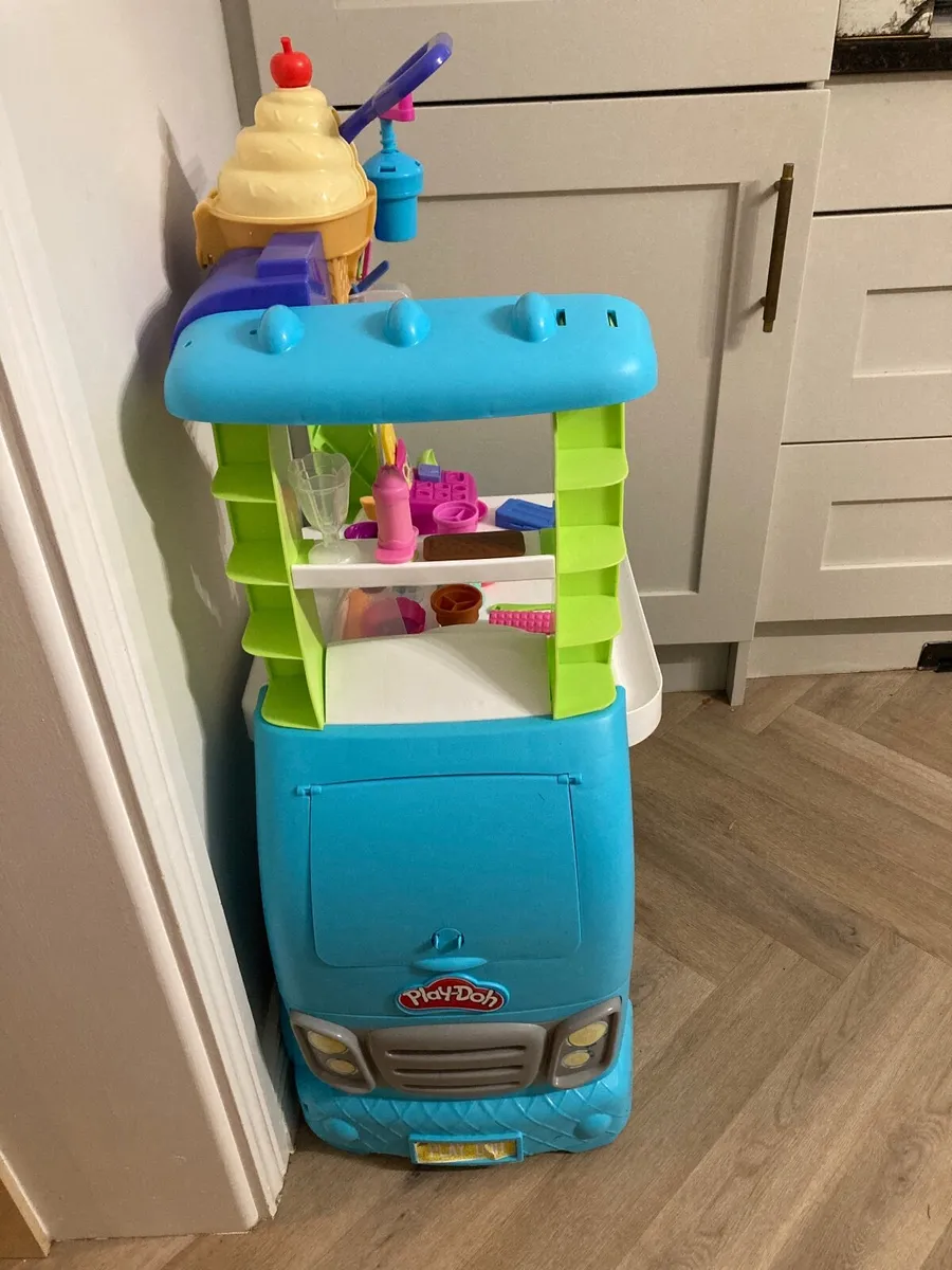 Playdoh ice cream truck - Image 2