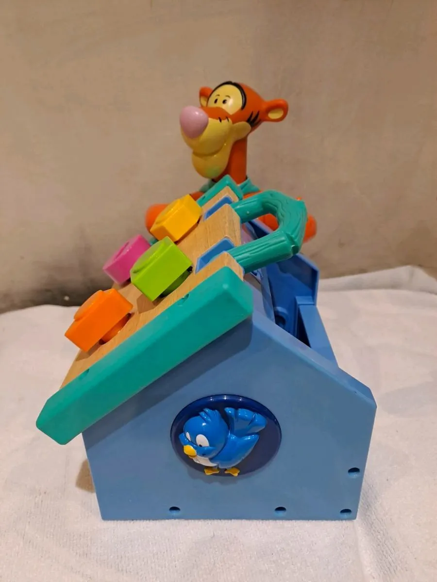 Disney Tigger Matel toolbox toy - Image 2