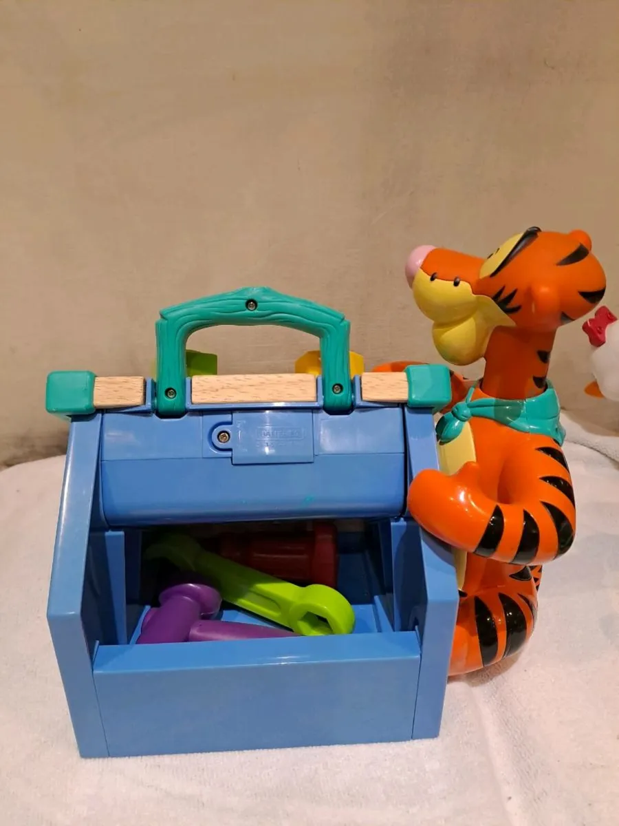 Disney Tigger Matel toolbox toy - Image 4