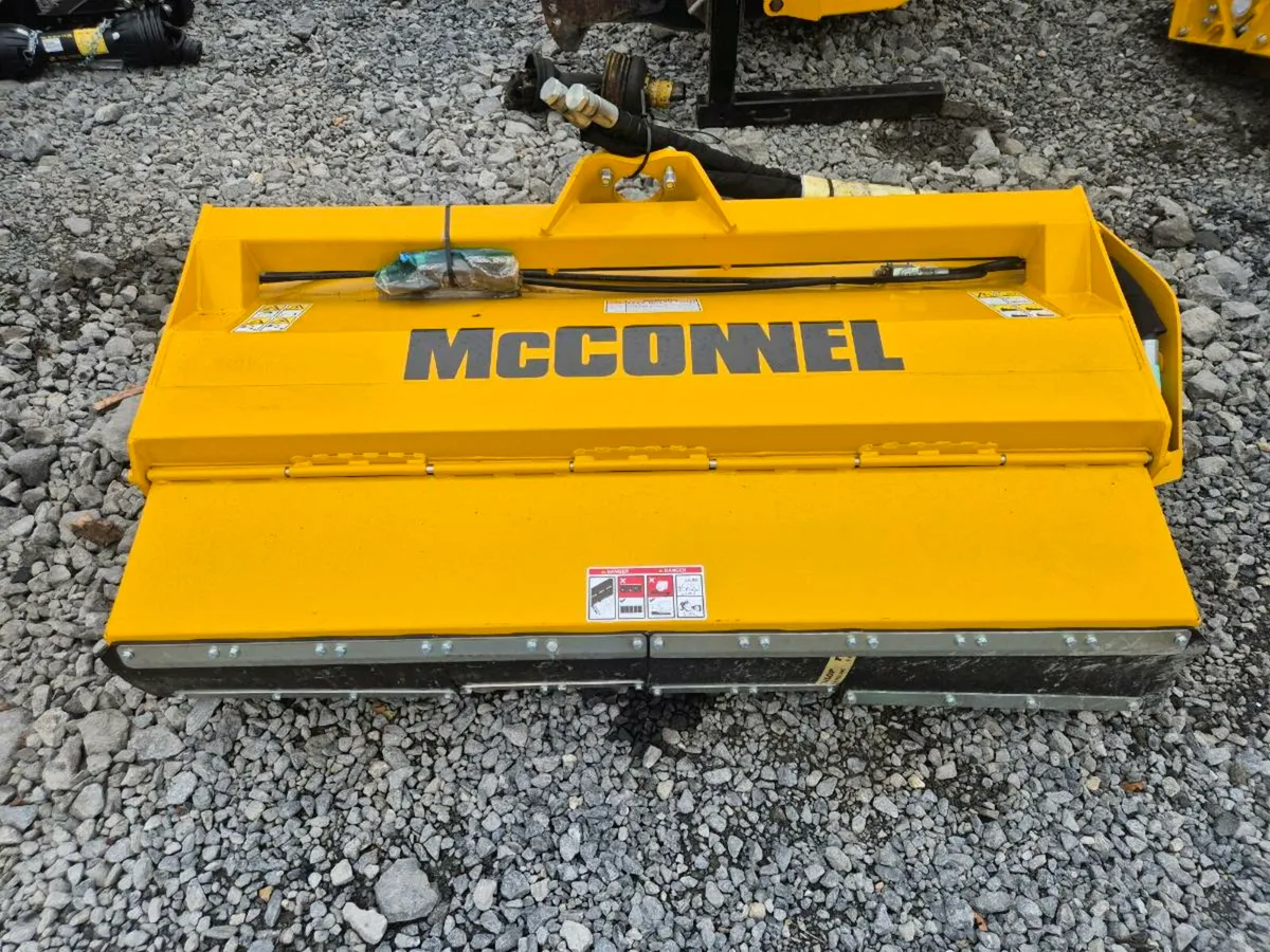 New Mcconnel 1.5m Head with Hydraulic Roller - Image 1