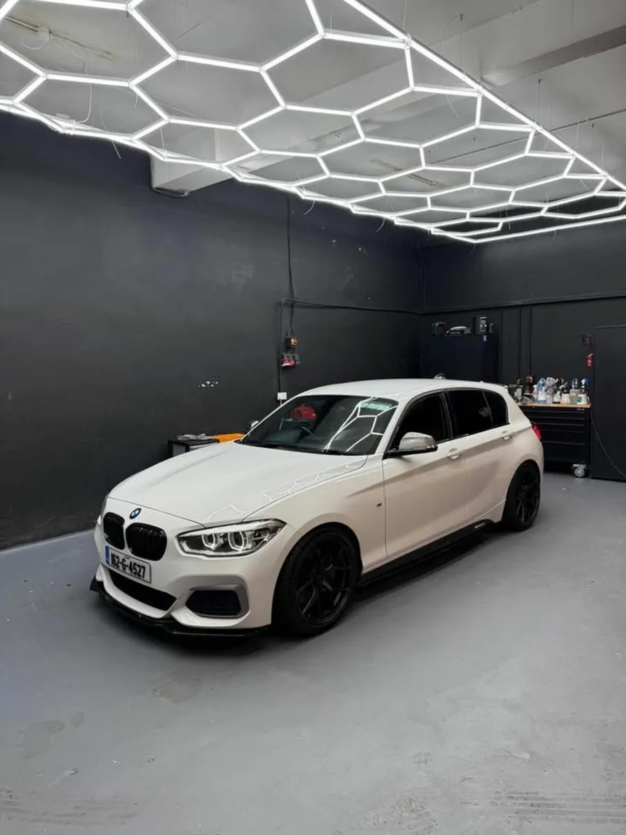 BMW M140i 2016 - Image 1