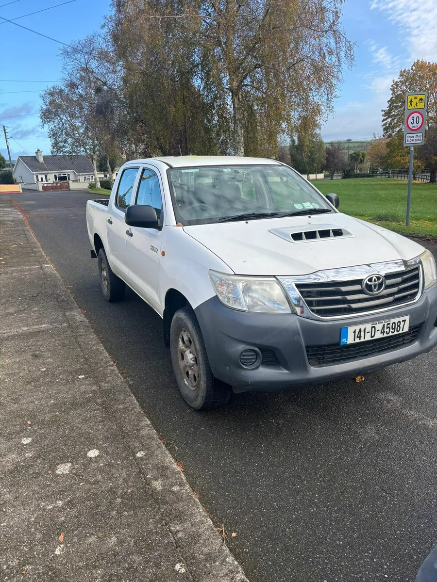 Toyota Hilux - Image 1