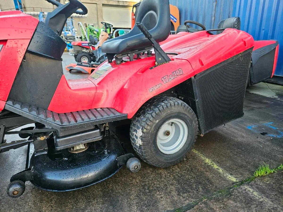 Castelgarden XT 180HD Ride on Lawnmower & New Deck - Image 3
