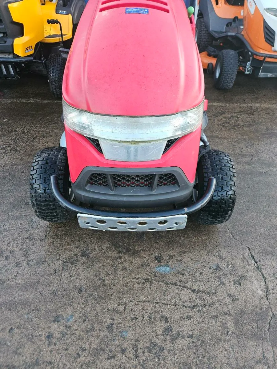 2018 Honda HF2417 HME Ride on Mower 17hp 40" - Image 2
