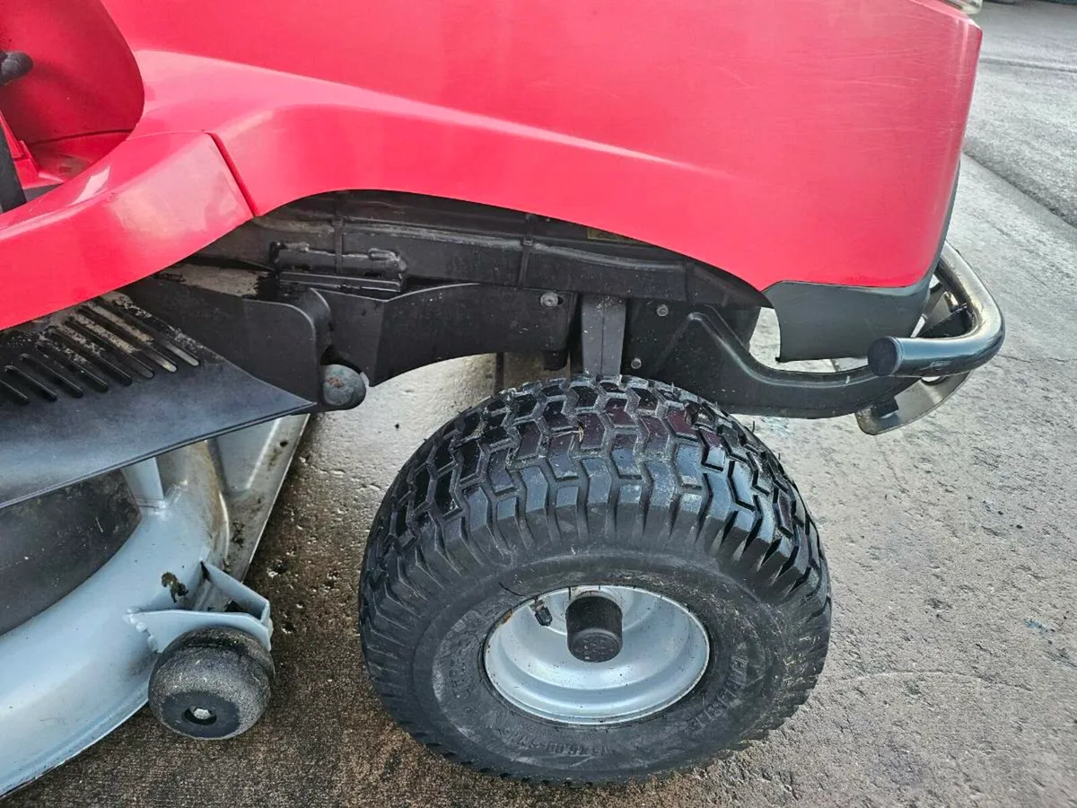 2018 Honda HF2417 HME Ride on Mower 17hp 40" - Image 4