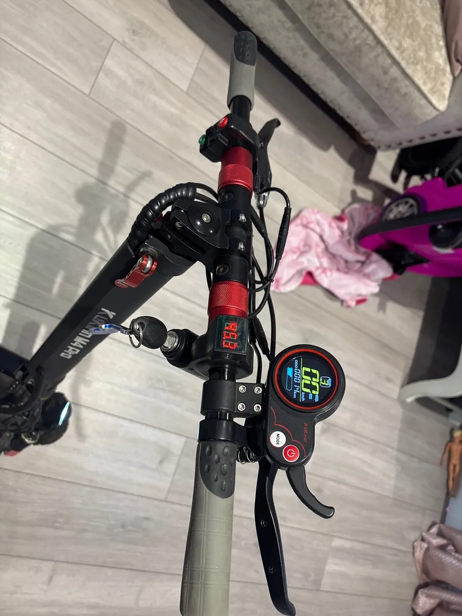 E scooter - Image 3