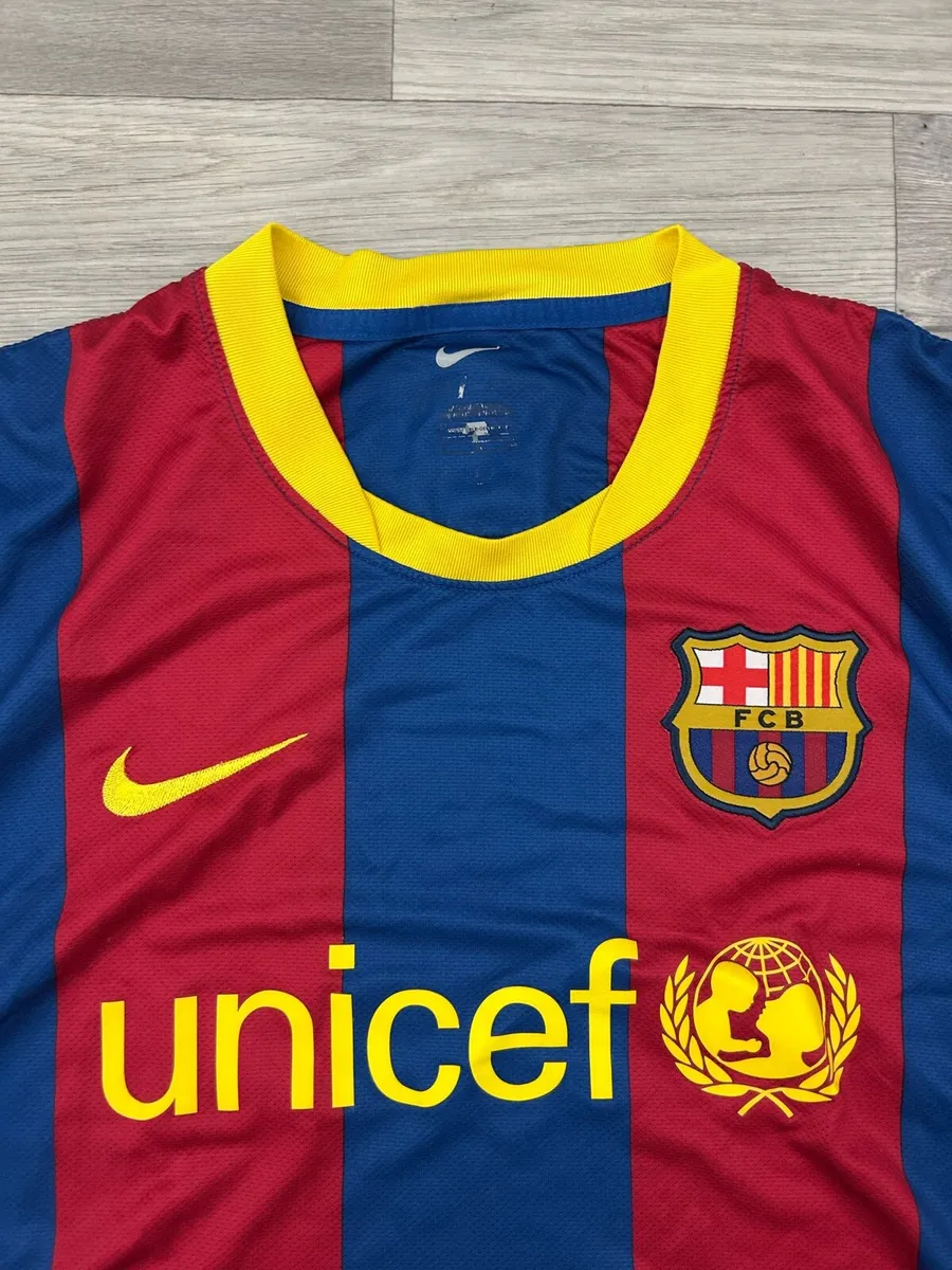 Genuine Vintage 2010 Barcelona anime Jersey Shirt - Image 3