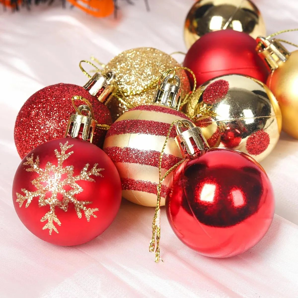Christmas Tree Baubles Set, Norvens 50 Pcs - Image 2