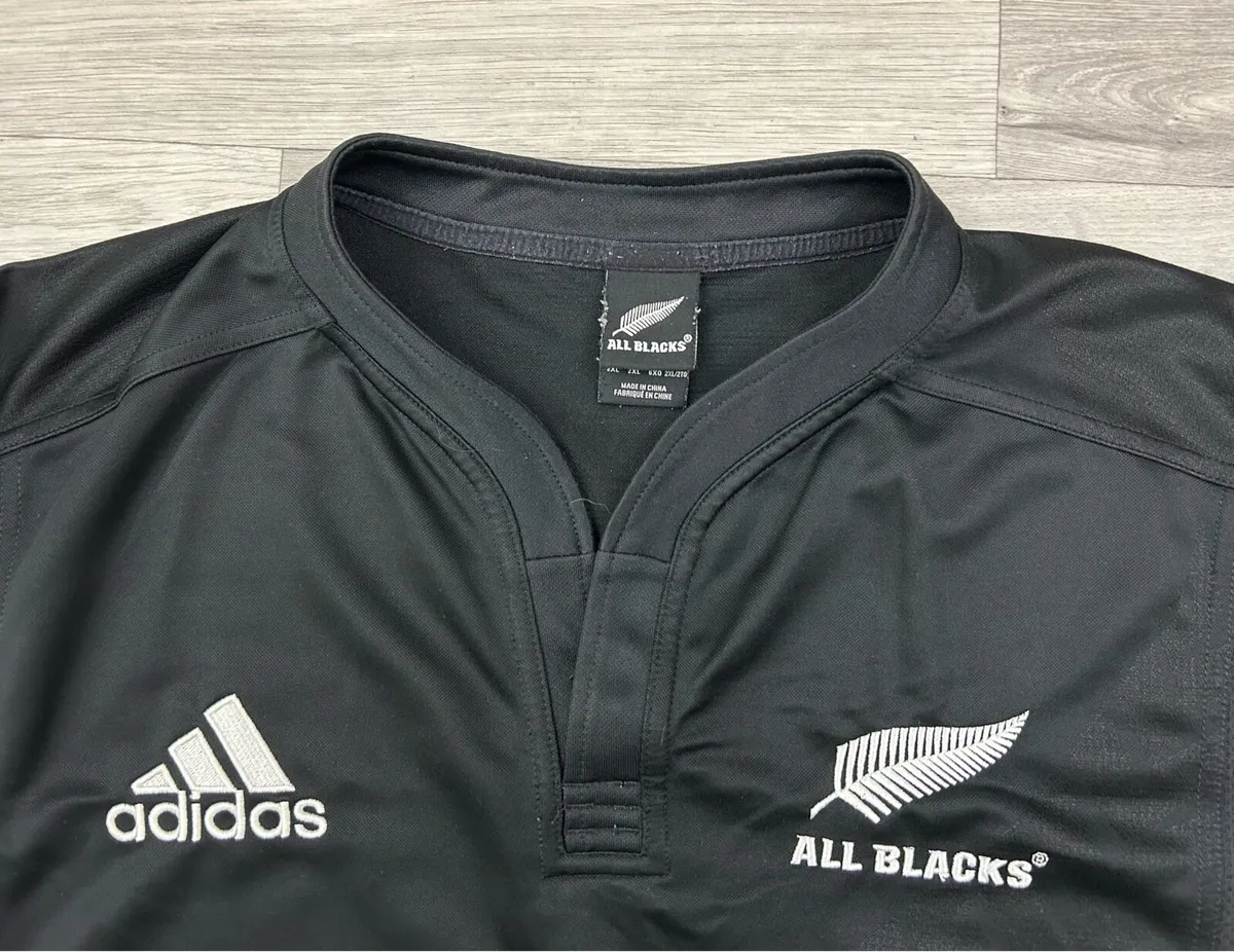 Vintage 2009 Adidas New Zealand All Blacks Jersey - Image 3