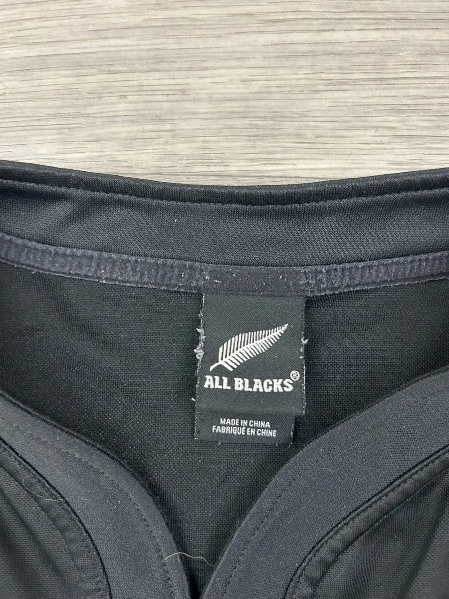 Vintage 2009 Adidas New Zealand All Blacks Jersey - Image 4