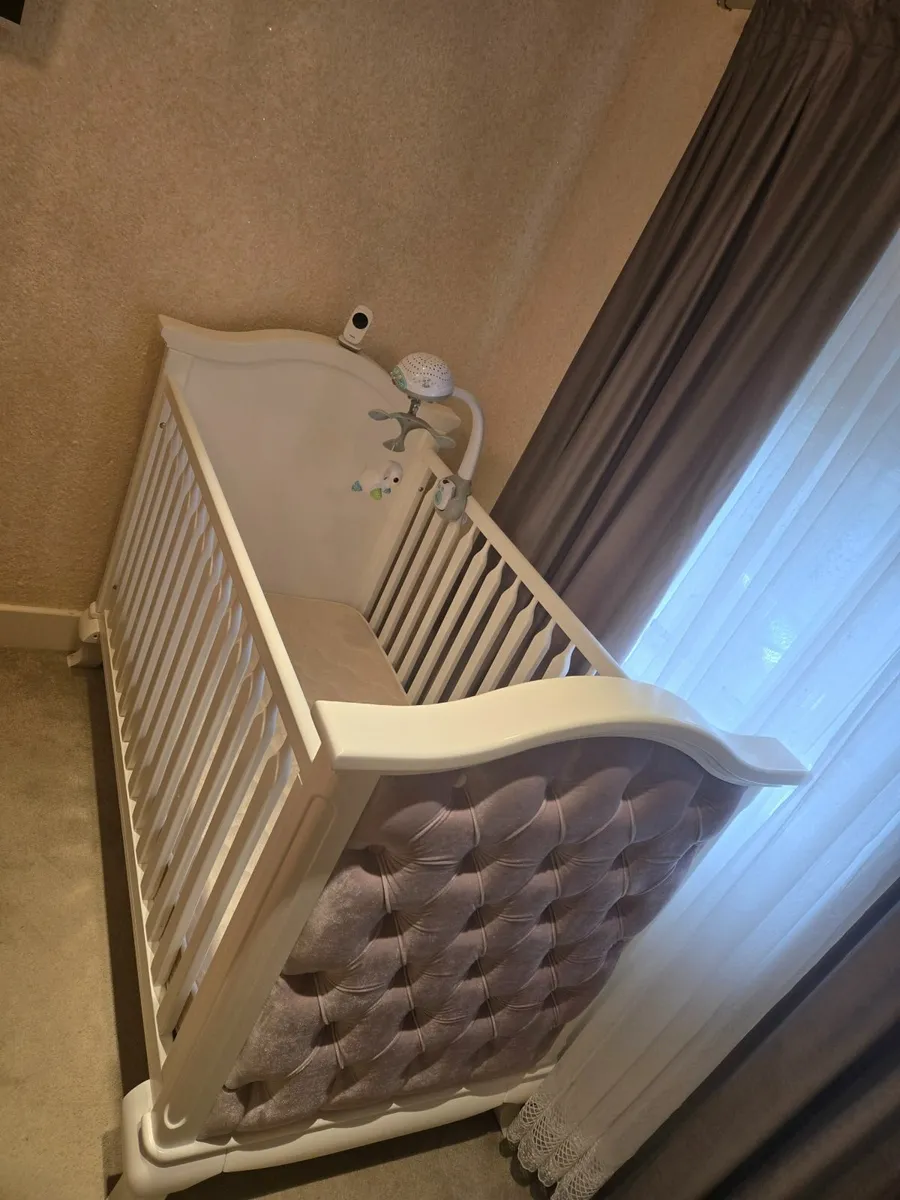 Baby cot - Image 3