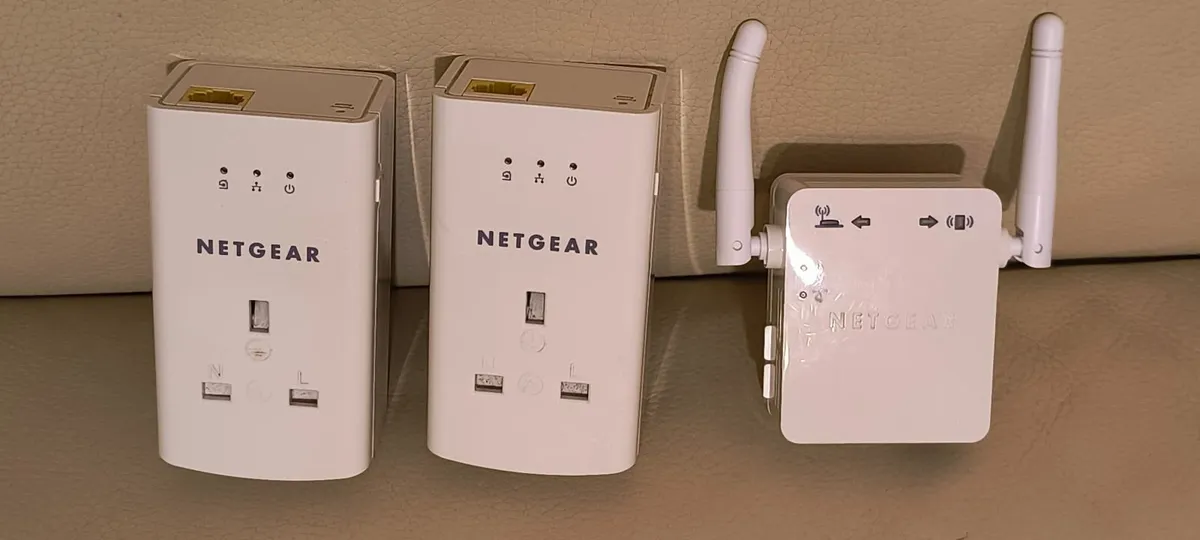 Powerline Extender WiFi Broadband - Image 1