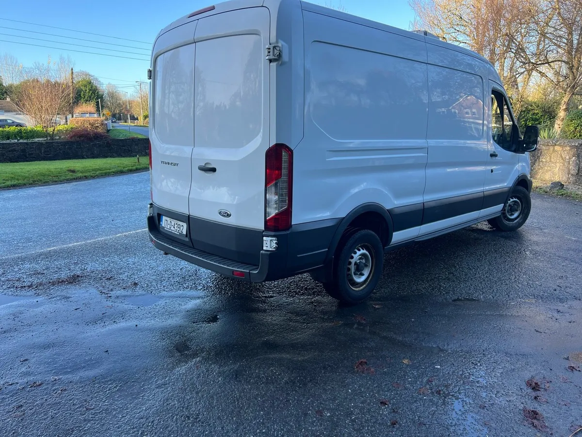 Ford Transit - Image 4