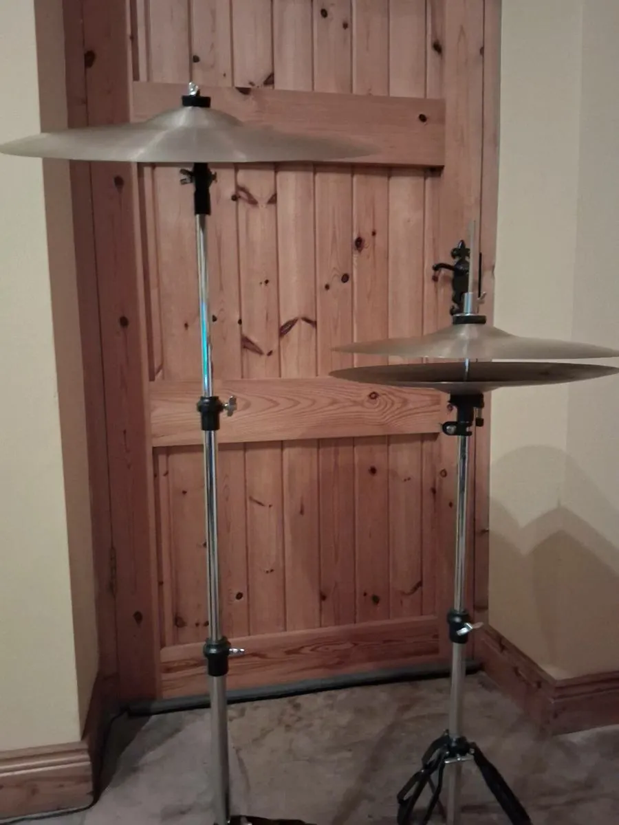 Stagg cymbals and stands - Image 2