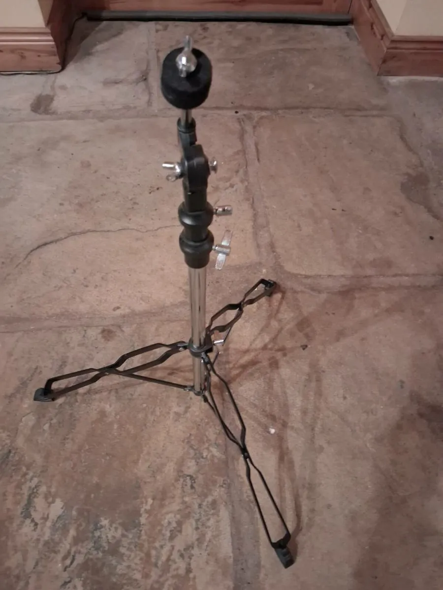 Stagg cymbals and stands - Image 4