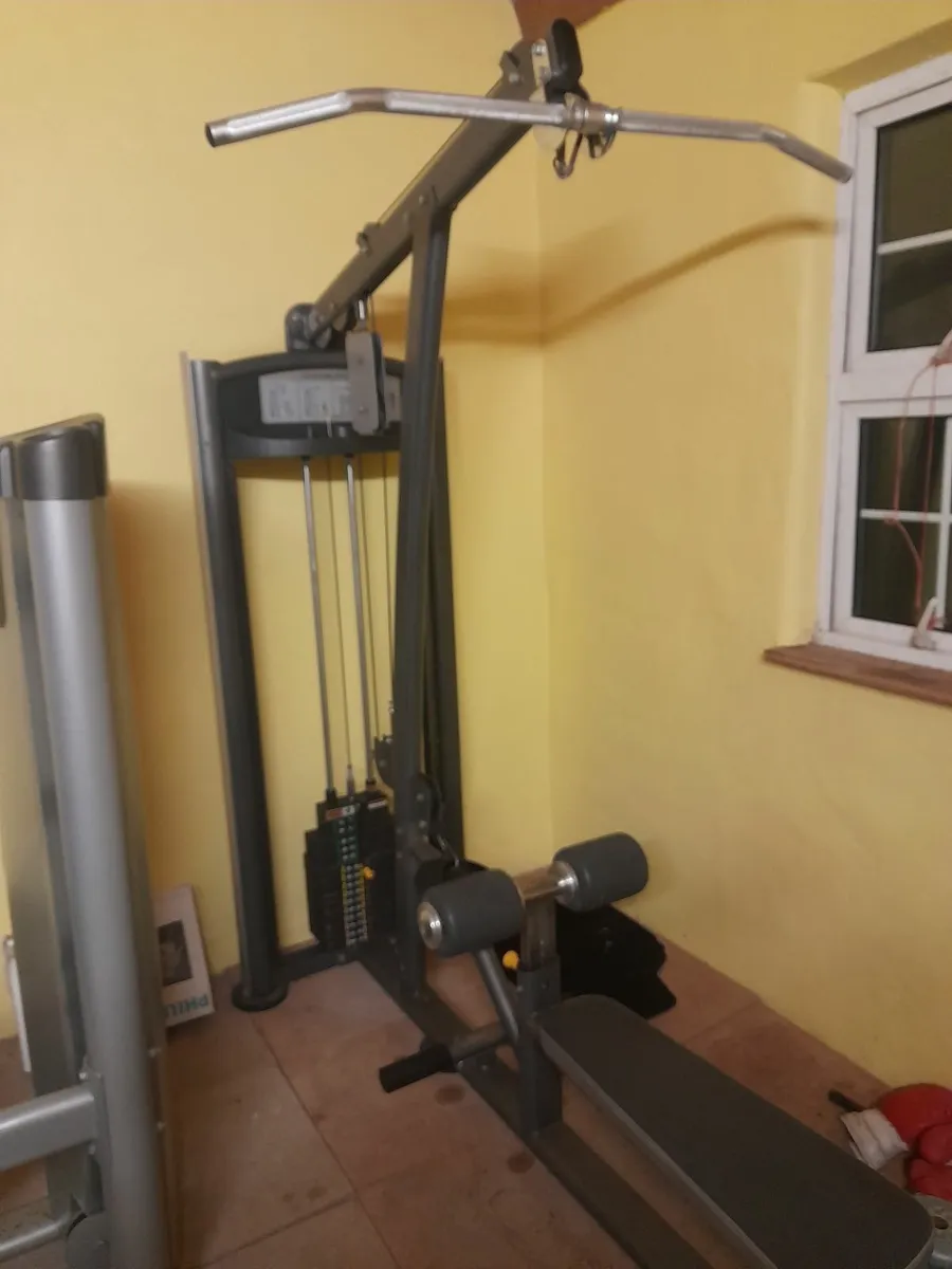 Gym equipment - Image 2