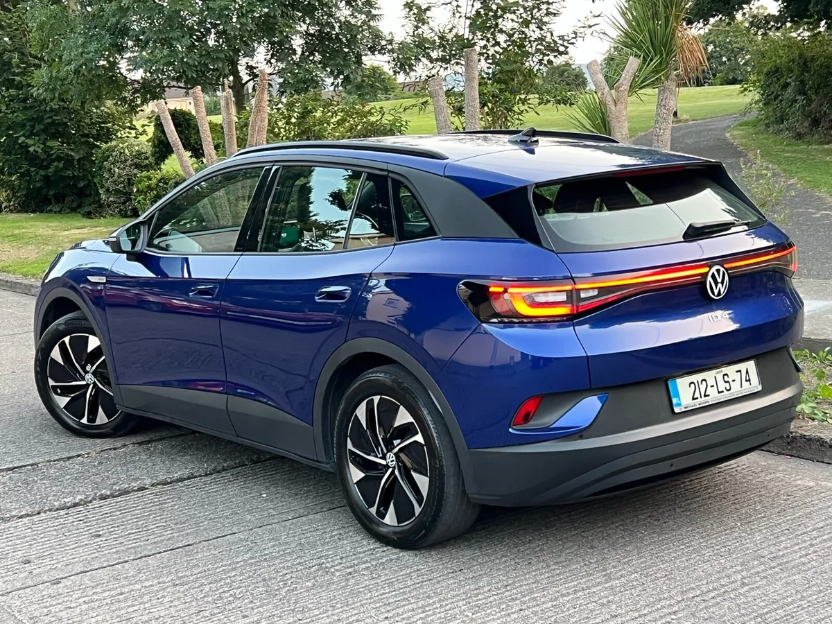 212 VOLKSWAGEN ID.4. 77kWh 204 BHP - Image 4