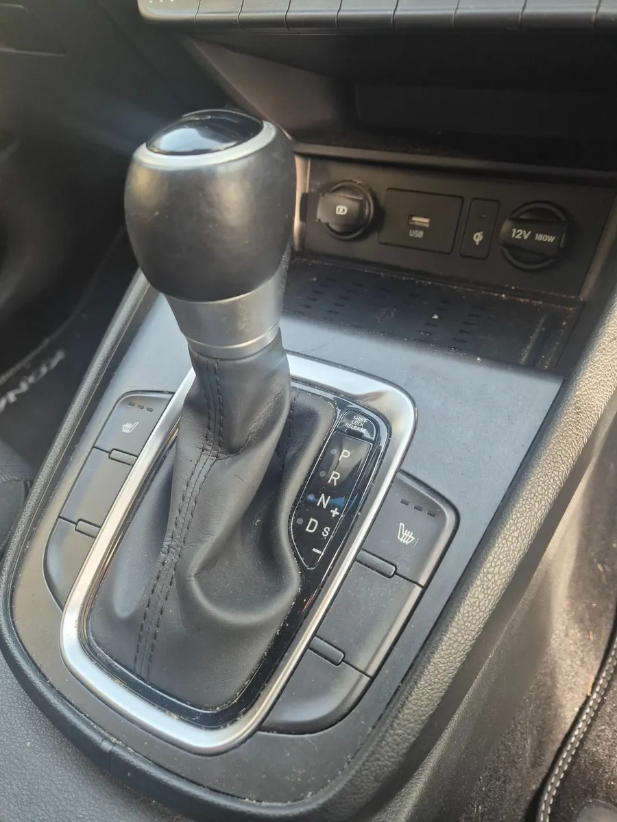 Hyundai KONA 2022 - Image 3