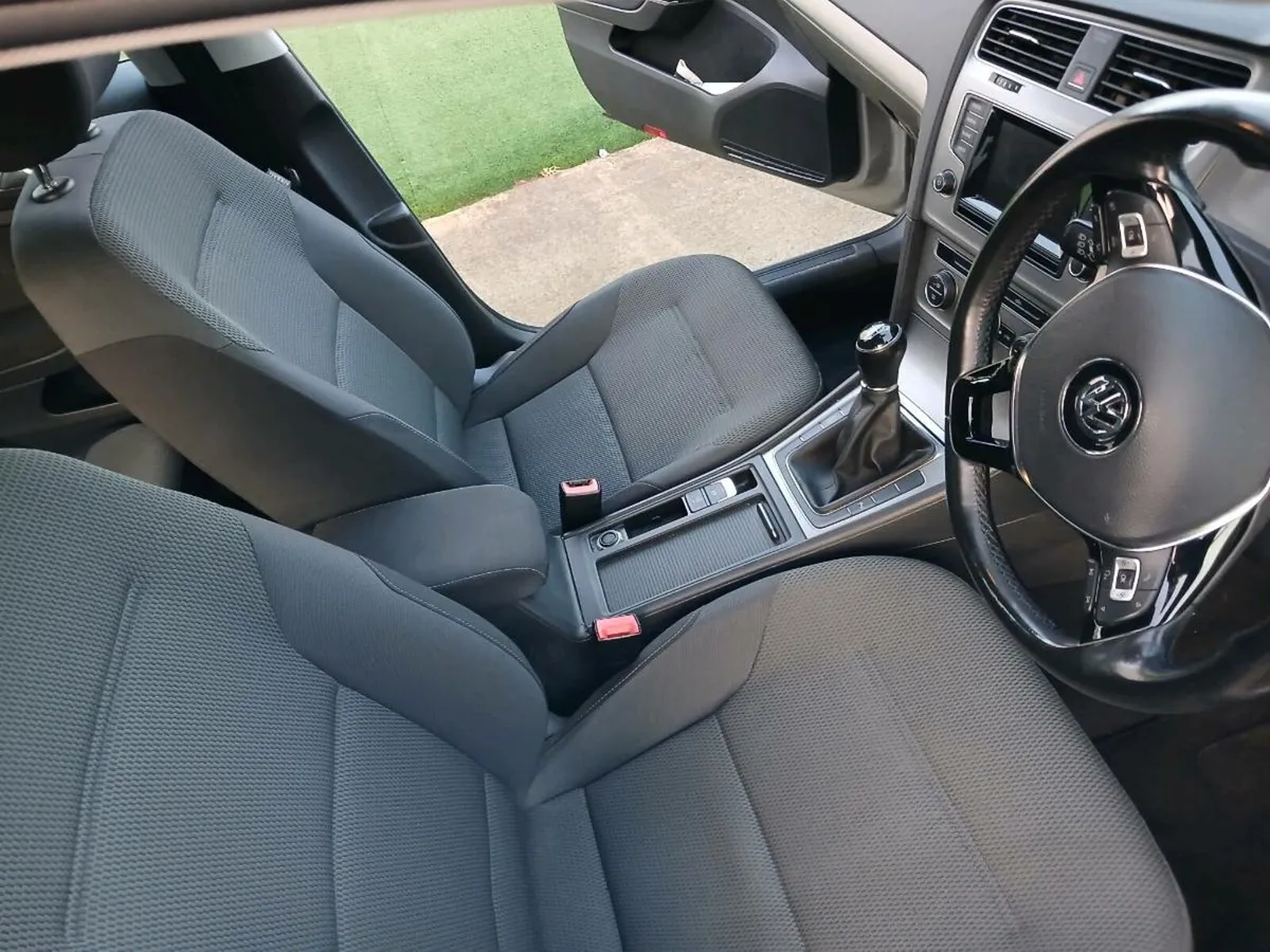 2014 VOLKSWAGON GOLF - Image 3