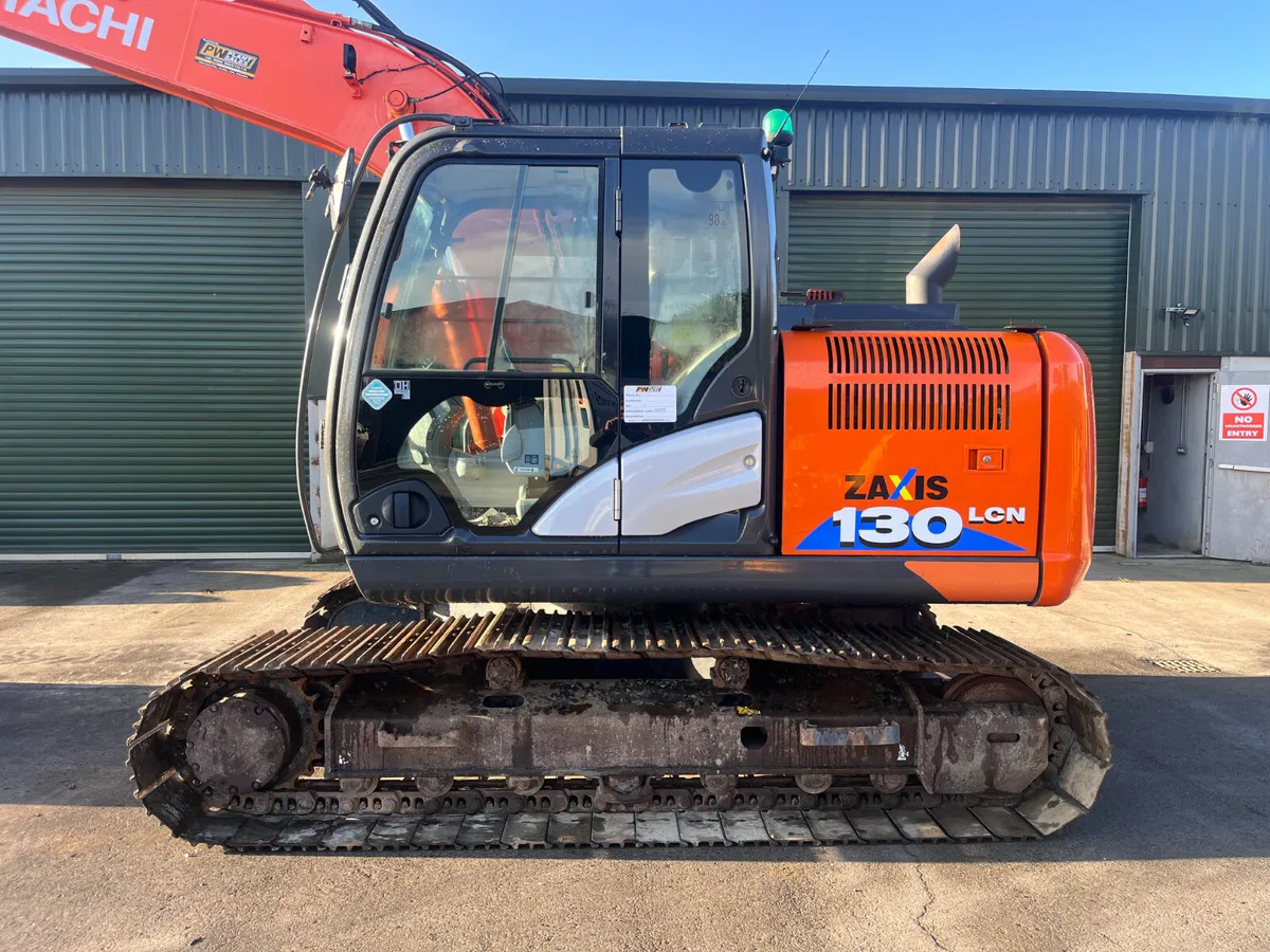 HITACHI ZX130-6 - Image 2