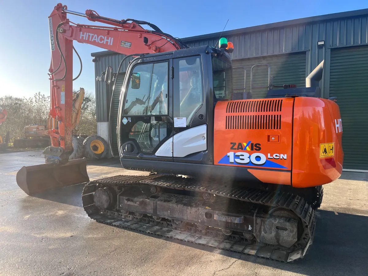 HITACHI ZX130-6 - Image 3