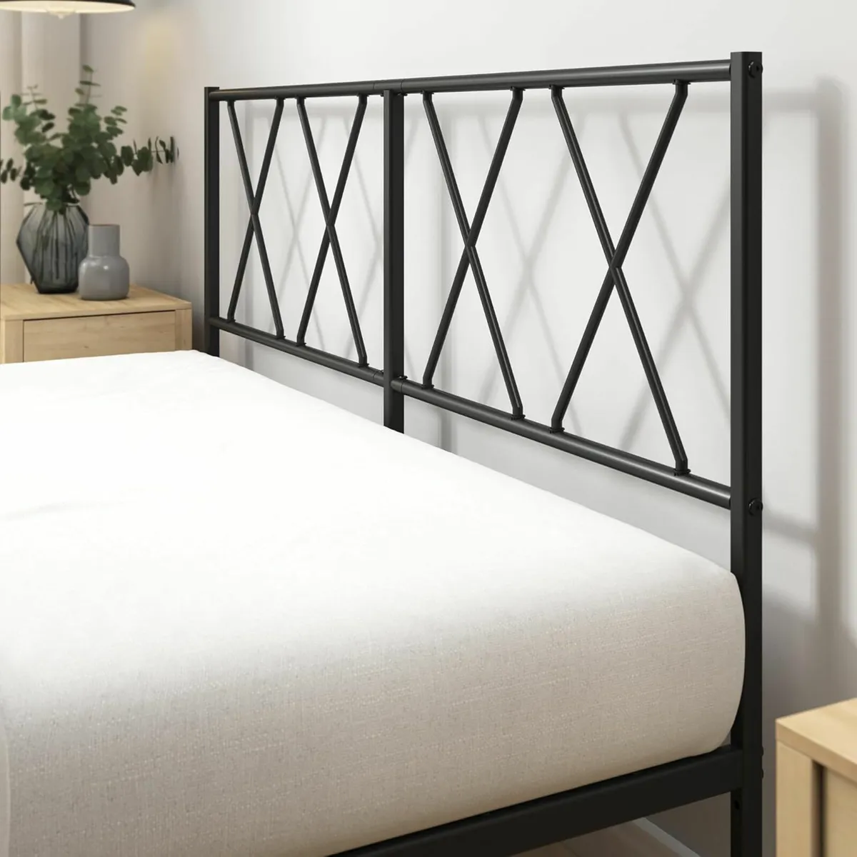 Double Bed Frame Headboard 4ft6 135x190 cm - Image 3