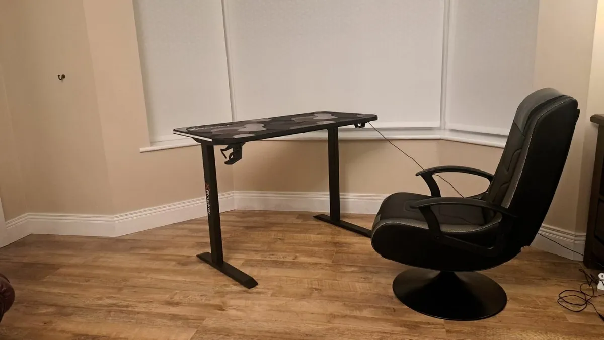 XRocker 2.1 Wired Gaming Chair & Table - Image 2