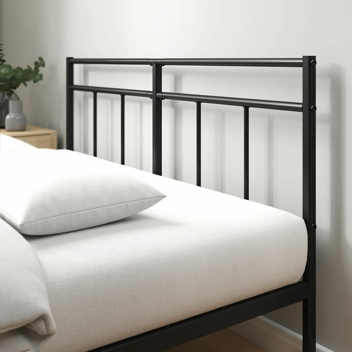 Double Bed Frame with Headboard 4ft6 (135x190cm) - Image 3