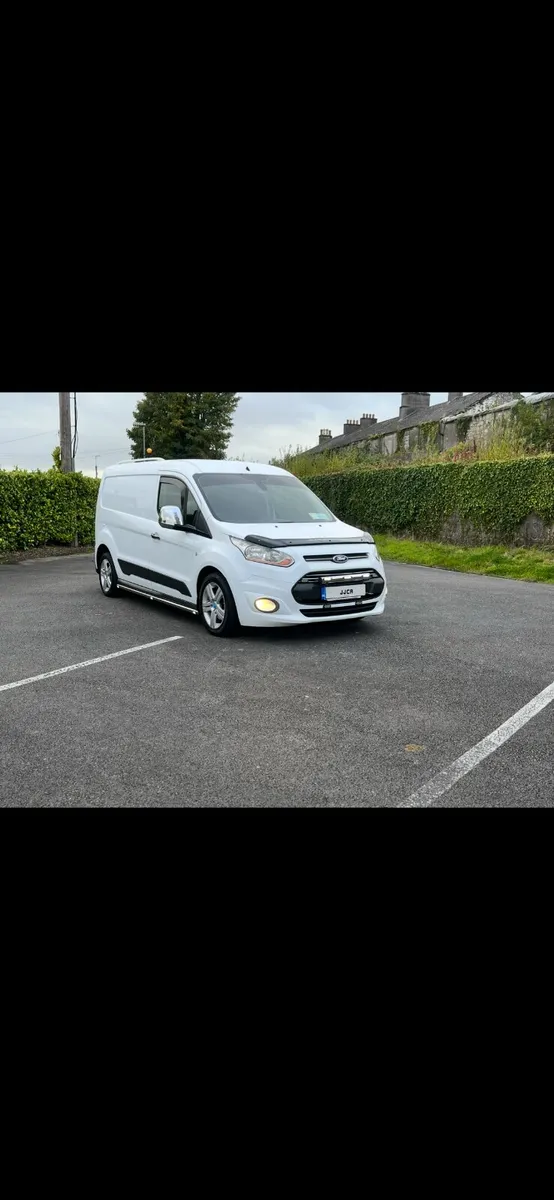 ABSOLUTELY IMMACULATE LWB TRANSIT CONNECT