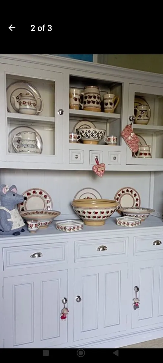 Solid kitchen dresser delivery arranged - Image 2